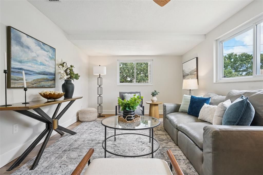 En Venta: $424,500 (3 camas, 2 baños, 1632 Pies cuadrados)