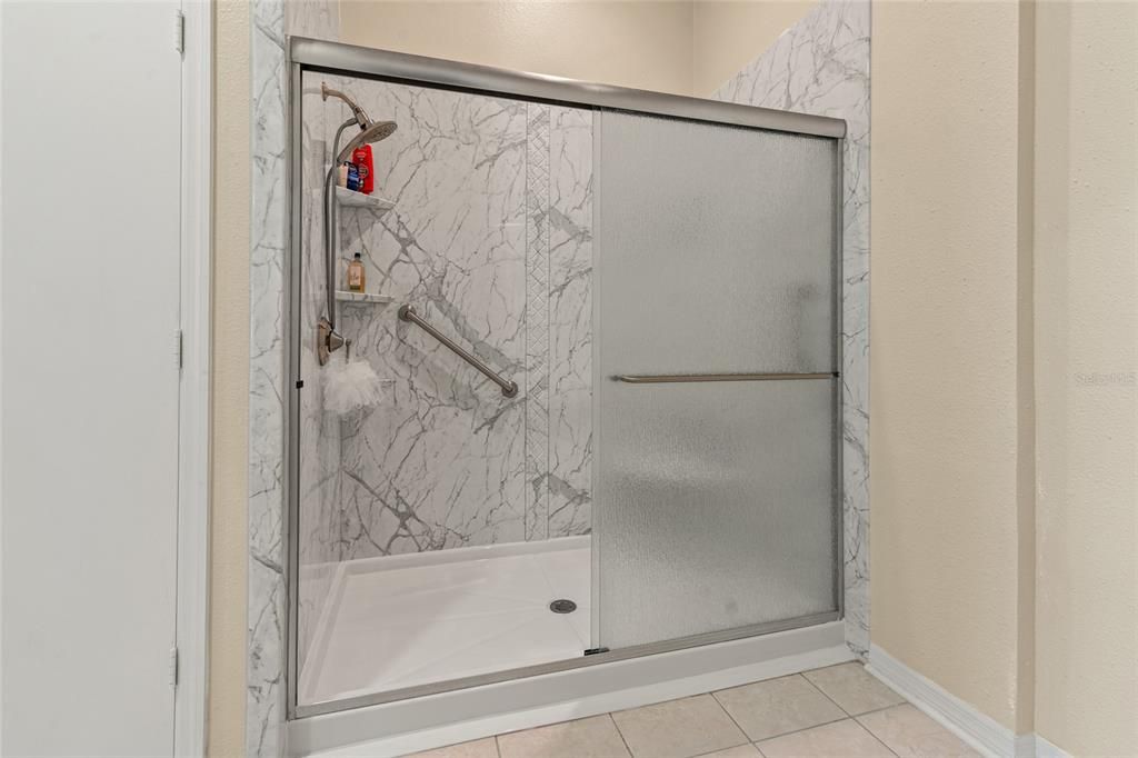 Active With Contract: $380,000 (4 beds, 2 baths, 1936 Square Feet)