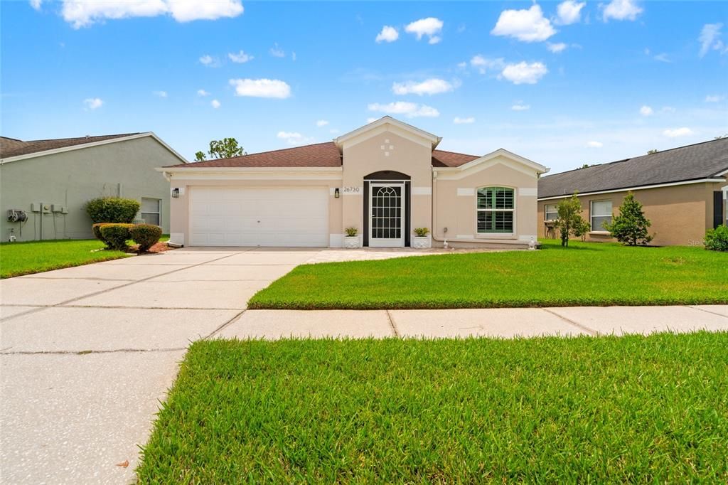 Active With Contract: $380,000 (4 beds, 2 baths, 1936 Square Feet)