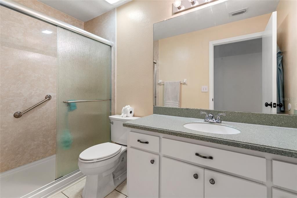 Active With Contract: $380,000 (4 beds, 2 baths, 1936 Square Feet)