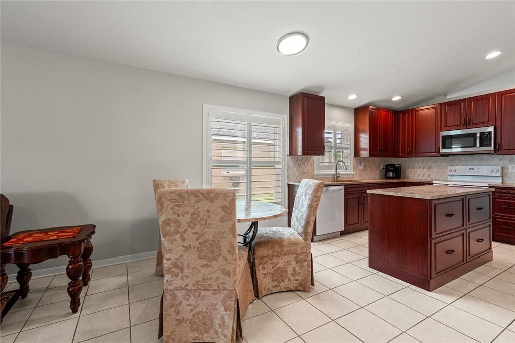 Active With Contract: $380,000 (4 beds, 2 baths, 1936 Square Feet)