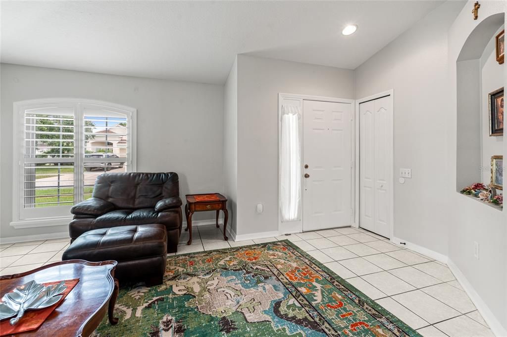 Active With Contract: $380,000 (4 beds, 2 baths, 1936 Square Feet)