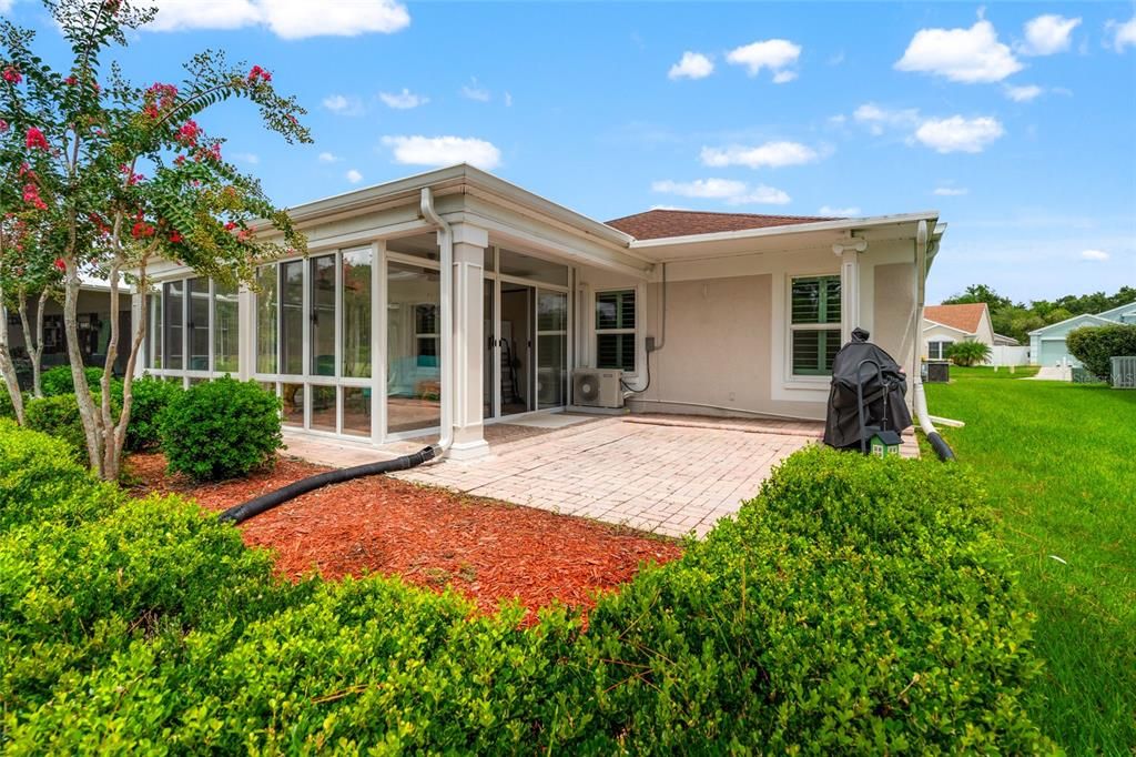 Active With Contract: $380,000 (4 beds, 2 baths, 1936 Square Feet)