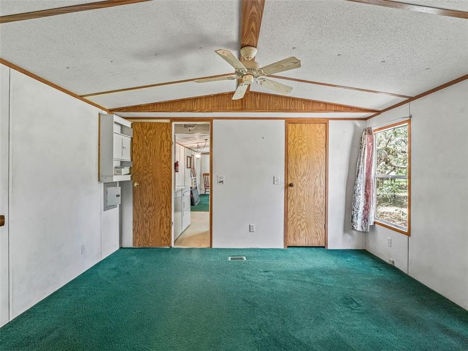 En Venta: $184,900 (2 camas, 2 baños, 784 Pies cuadrados)