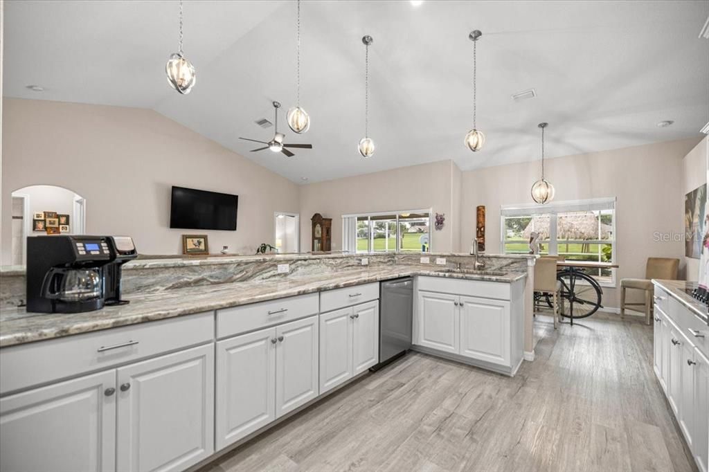 For Sale: $550,000 (4 beds, 2 baths, 2154 Square Feet)