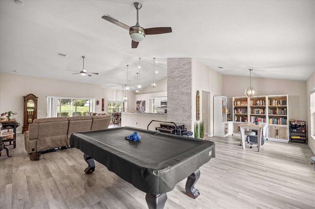 For Sale: $550,000 (4 beds, 2 baths, 2154 Square Feet)