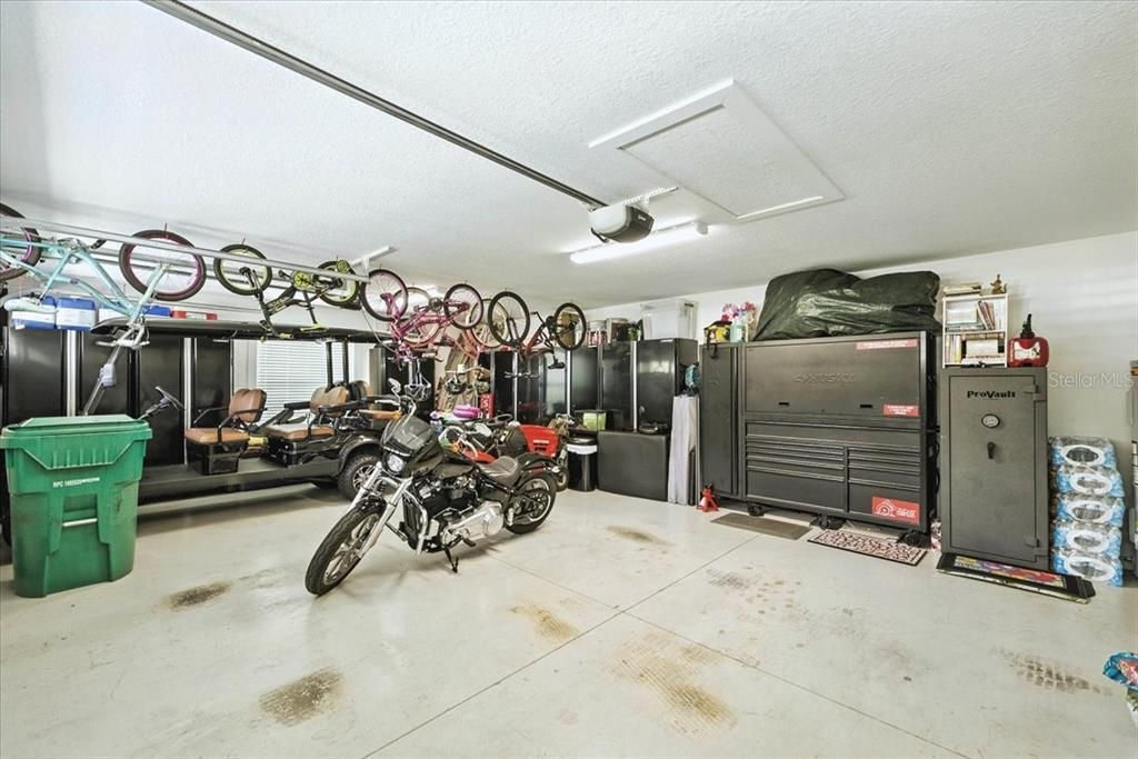 For Sale: $550,000 (4 beds, 2 baths, 2154 Square Feet)