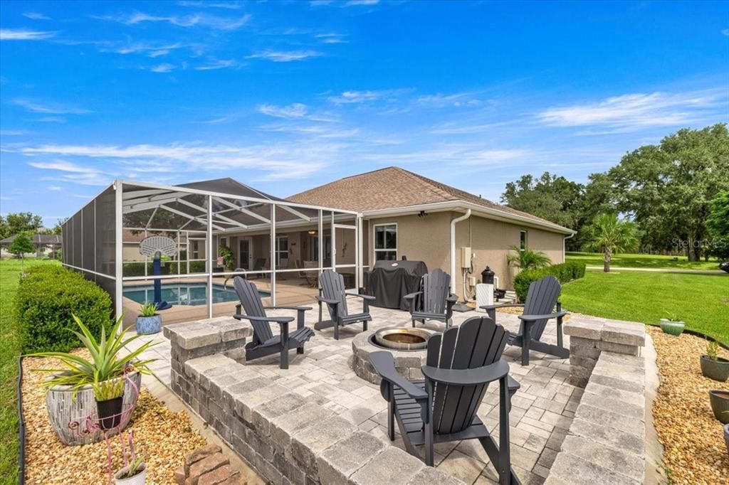 For Sale: $550,000 (4 beds, 2 baths, 2154 Square Feet)