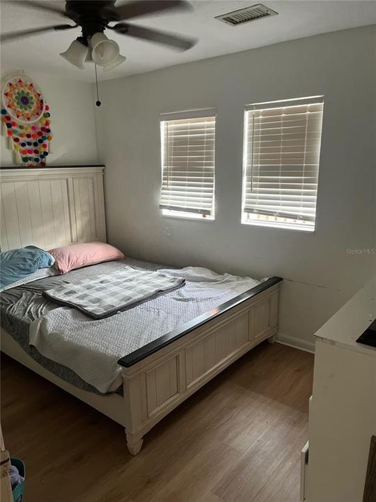 For Sale: $389,000 (4 beds, 0 baths, 1154 Square Feet)