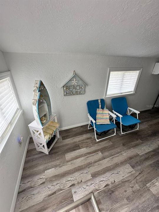 For Sale: $389,000 (4 beds, 0 baths, 1154 Square Feet)