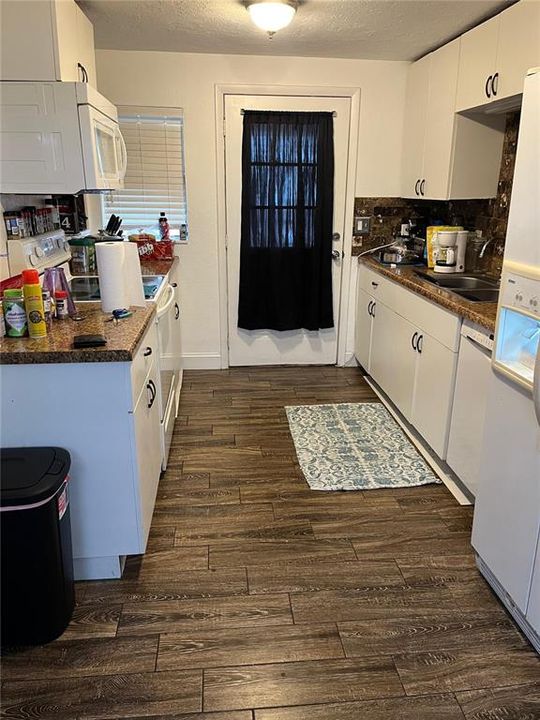 For Sale: $389,000 (4 beds, 0 baths, 1154 Square Feet)