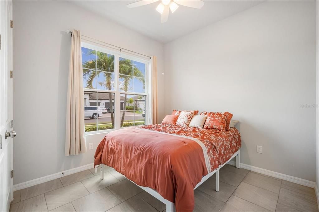 For Sale: $580,000 (5 beds, 4 baths, 2771 Square Feet)