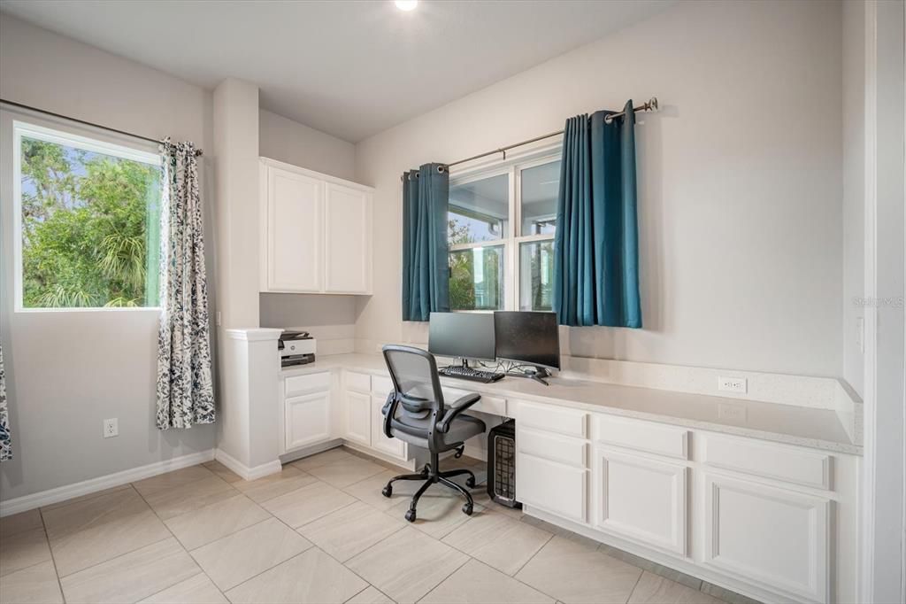 For Sale: $580,000 (5 beds, 4 baths, 2771 Square Feet)