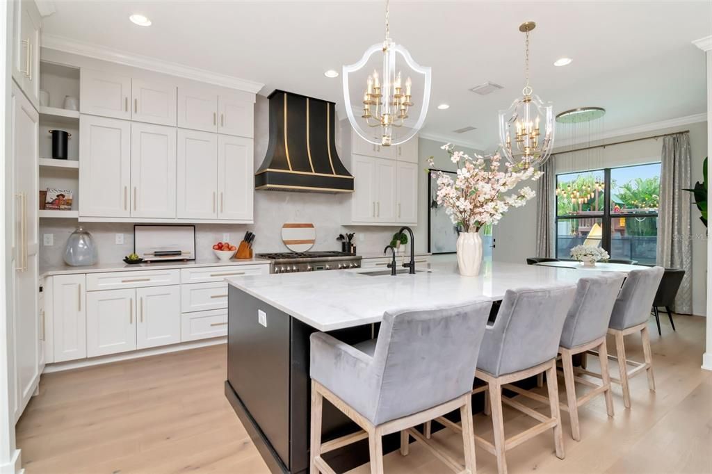 For Rent: $19,000 (5 beds, 4 baths, 4532 Square Feet)