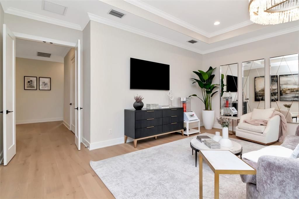 For Rent: $19,000 (5 beds, 4 baths, 4532 Square Feet)