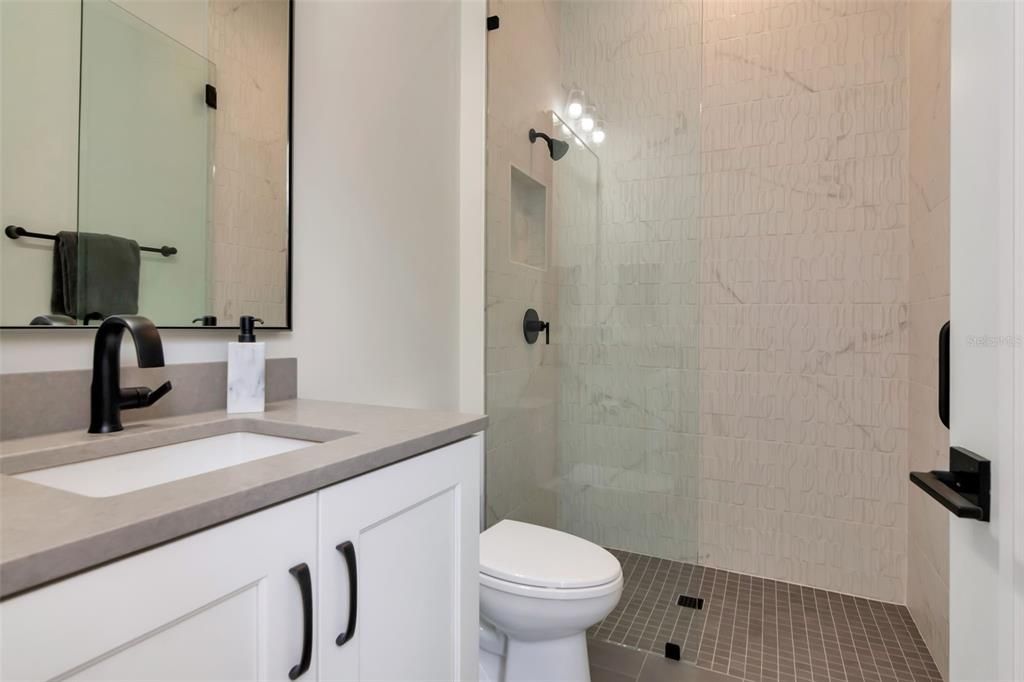 For Rent: $19,000 (5 beds, 4 baths, 4532 Square Feet)