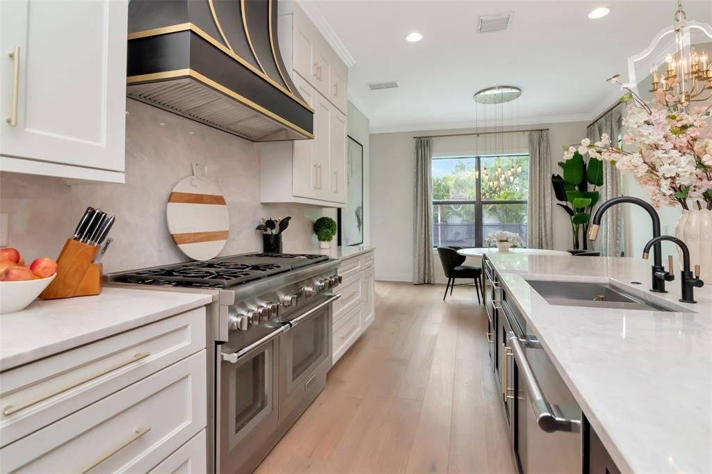 For Rent: $19,000 (5 beds, 4 baths, 4532 Square Feet)