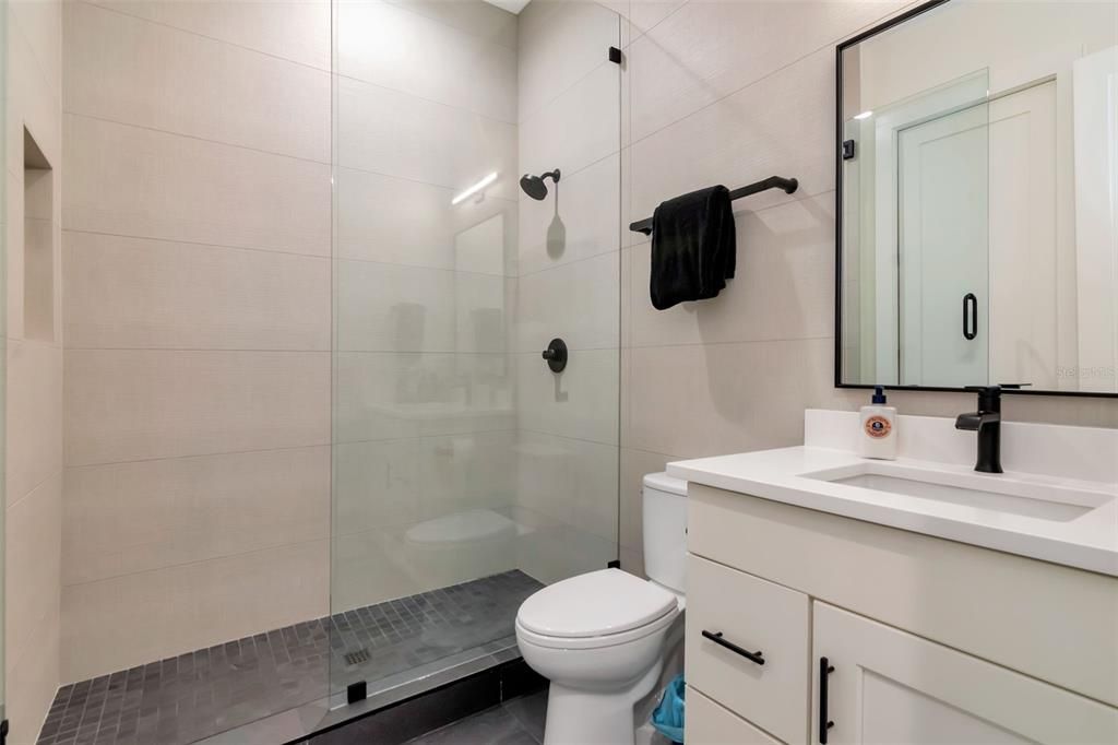 For Rent: $19,000 (5 beds, 4 baths, 4532 Square Feet)