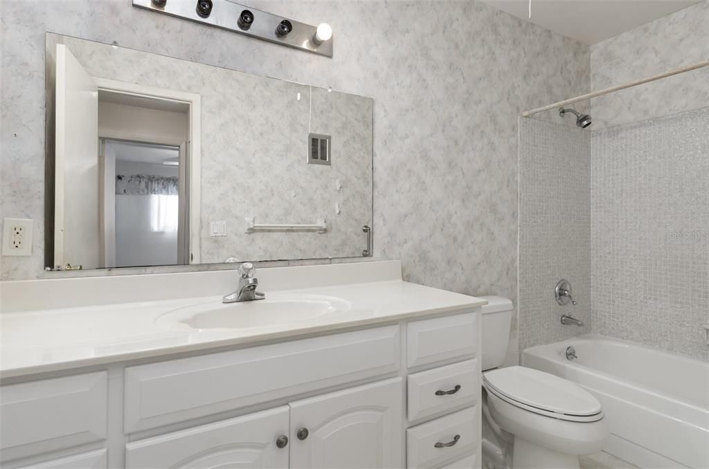 待售: $75,000 (2 贝兹, 2 浴室, 1361 平方英尺)