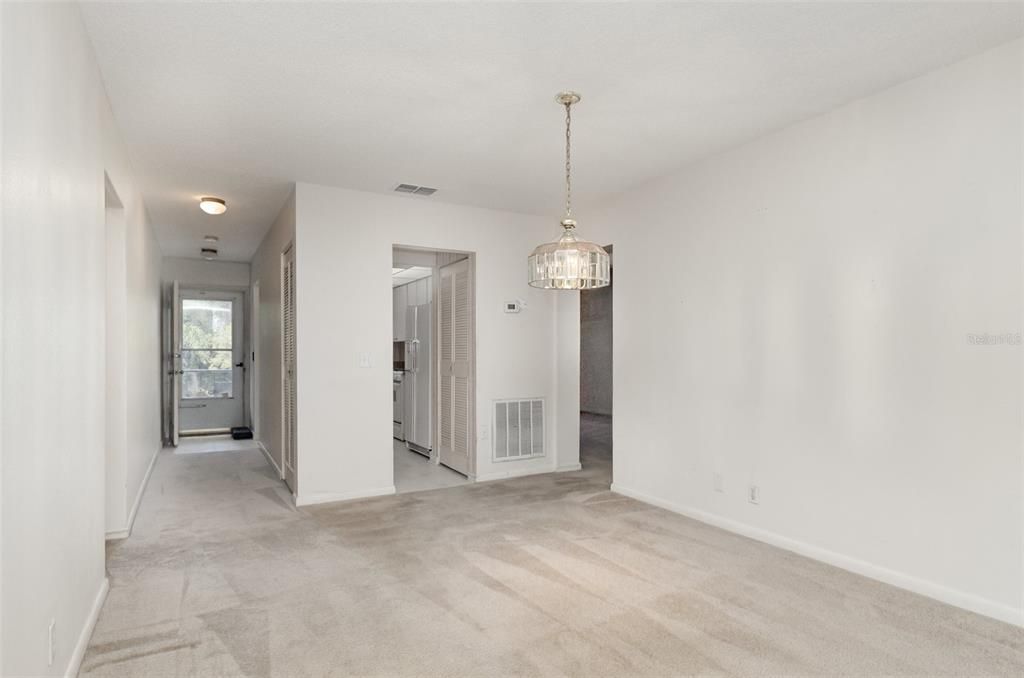 待售: $75,000 (2 贝兹, 2 浴室, 1361 平方英尺)