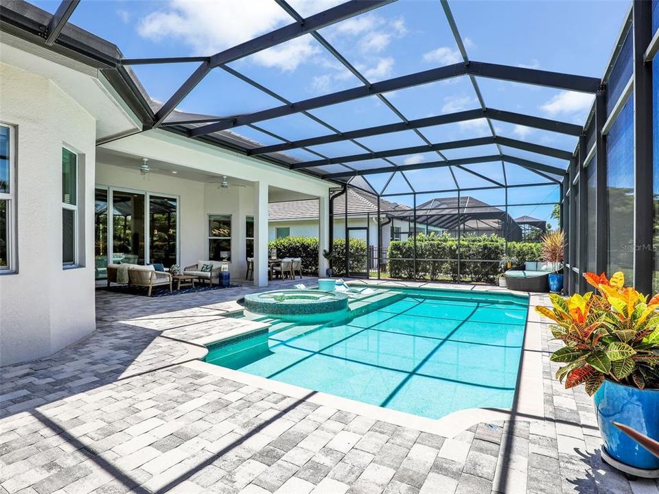 For Sale: $879,900 (4 beds, 2 baths, 2295 Square Feet)