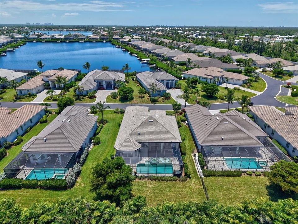 For Sale: $879,900 (4 beds, 2 baths, 2295 Square Feet)