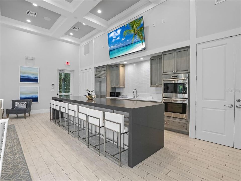 For Sale: $879,900 (4 beds, 2 baths, 2295 Square Feet)