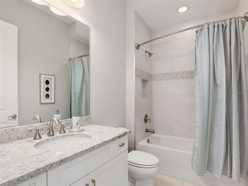 For Sale: $879,900 (4 beds, 2 baths, 2295 Square Feet)