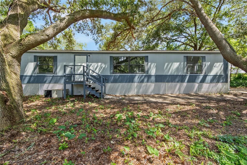 合同活跃: $138,000 (3 贝兹, 2 浴室, 1512 平方英尺)