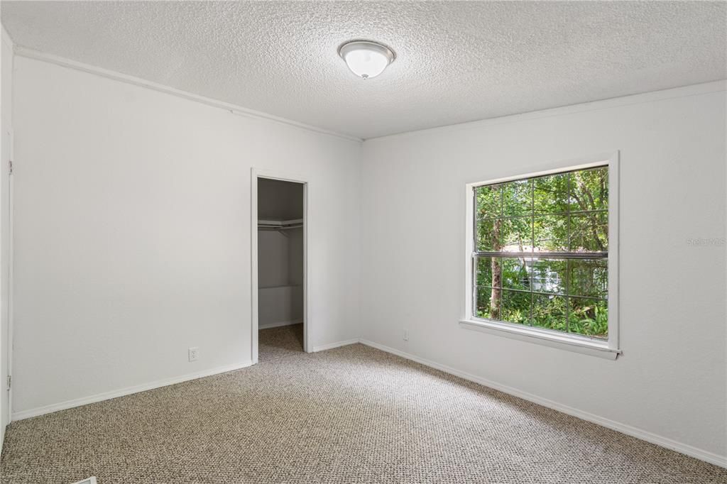 合同活跃: $138,000 (3 贝兹, 2 浴室, 1512 平方英尺)