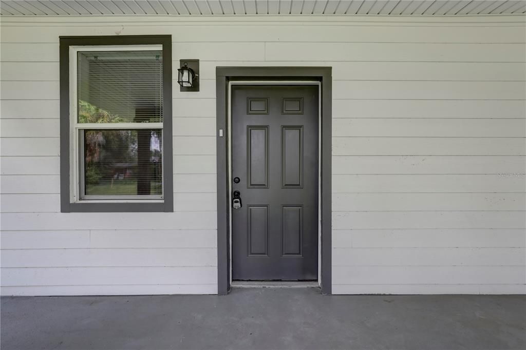 En Venta: $395,000 (4 camas, 3 baños, 2472 Pies cuadrados)