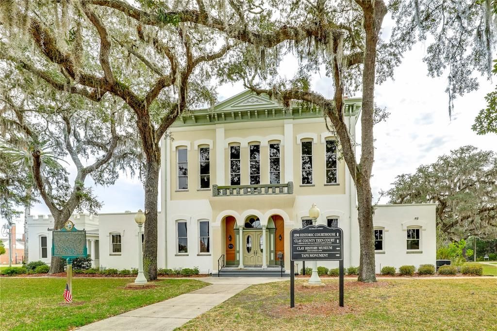 En Venta: $395,000 (4 camas, 3 baños, 2472 Pies cuadrados)