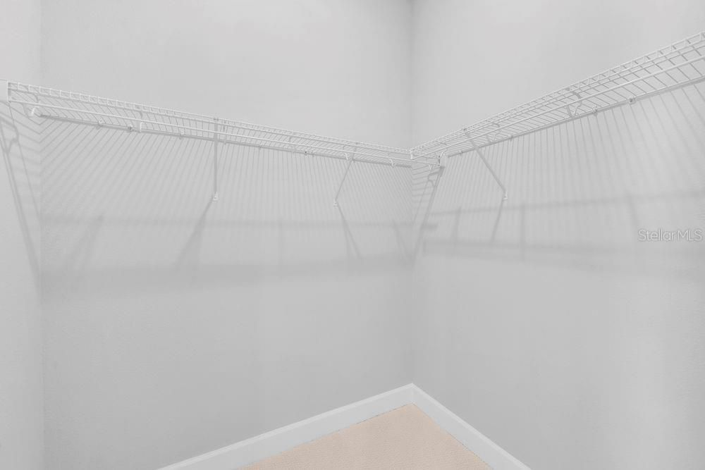 合同活跃: $899,265 (3 贝兹, 3 浴室, 3004 平方英尺)