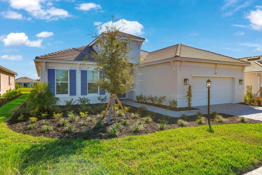 合同活跃: $899,265 (3 贝兹, 3 浴室, 3004 平方英尺)