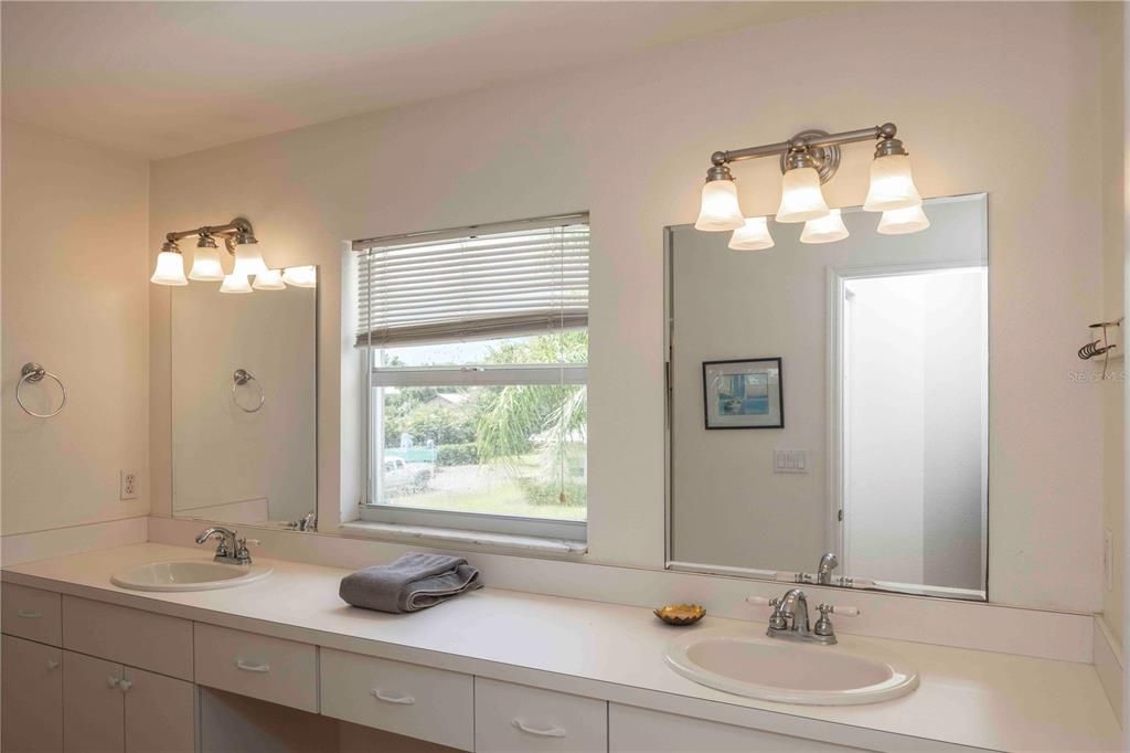 En Venta: $2,650,000 (2 camas, 3 baños, 1424 Pies cuadrados)