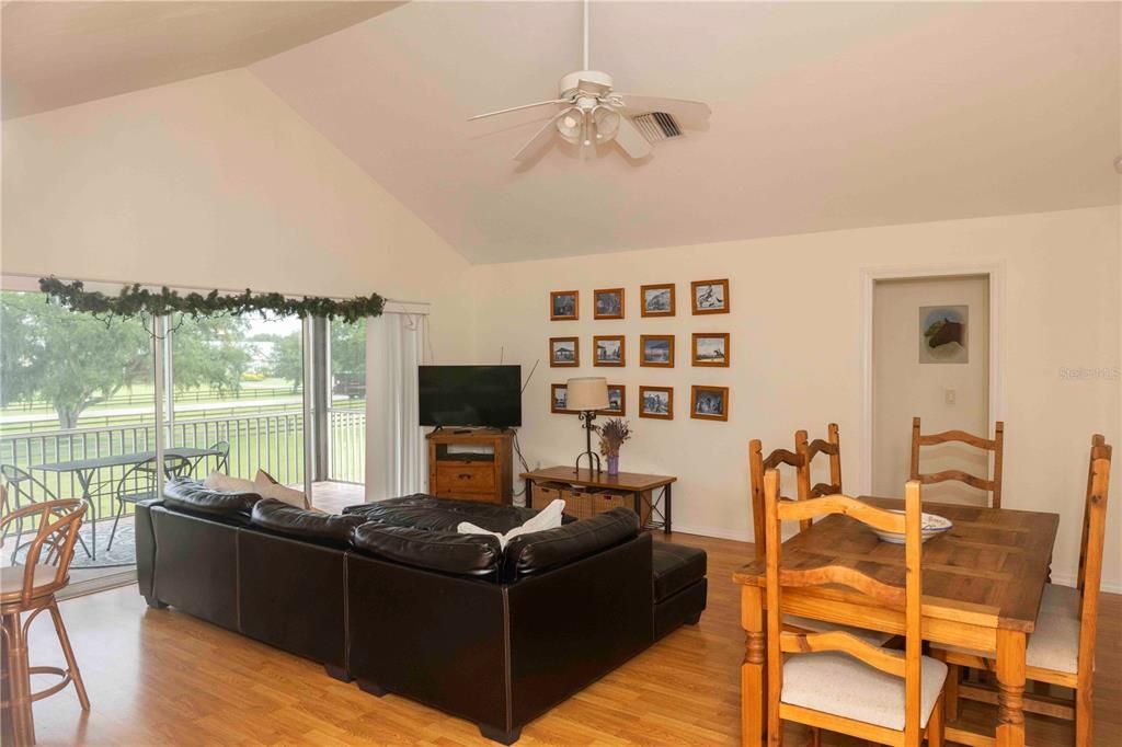 En Venta: $2,650,000 (2 camas, 3 baños, 1424 Pies cuadrados)