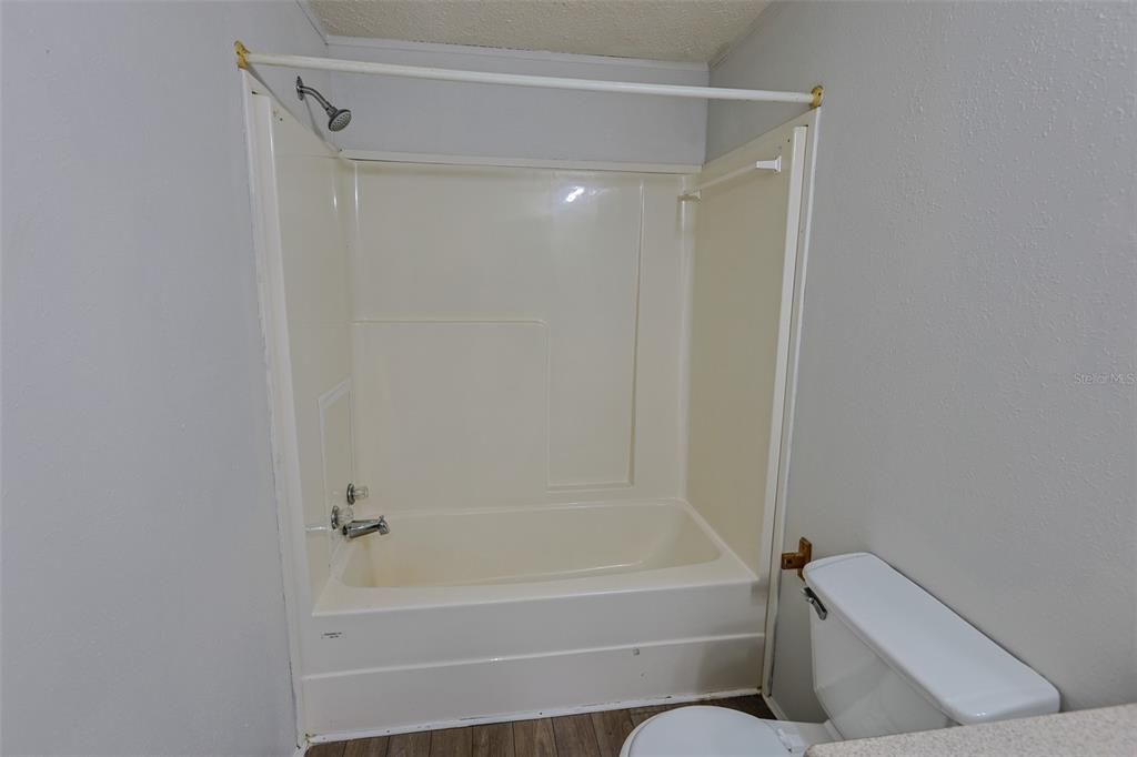 待售: $129,900 (2 贝兹, 2 浴室, 1512 平方英尺)