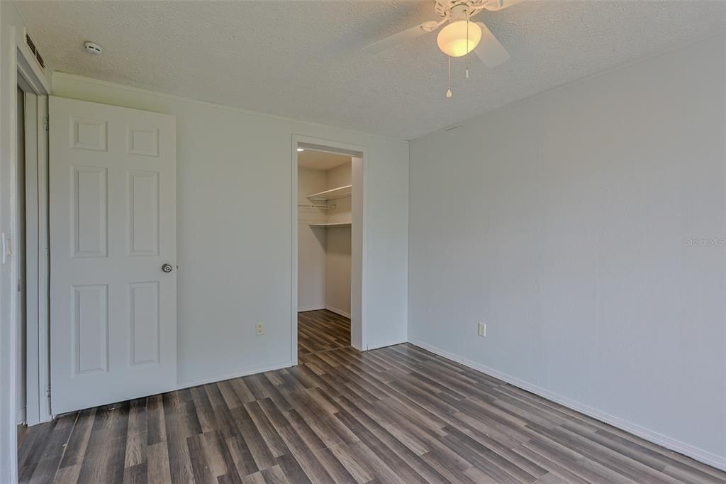 待售: $129,900 (2 贝兹, 2 浴室, 1512 平方英尺)