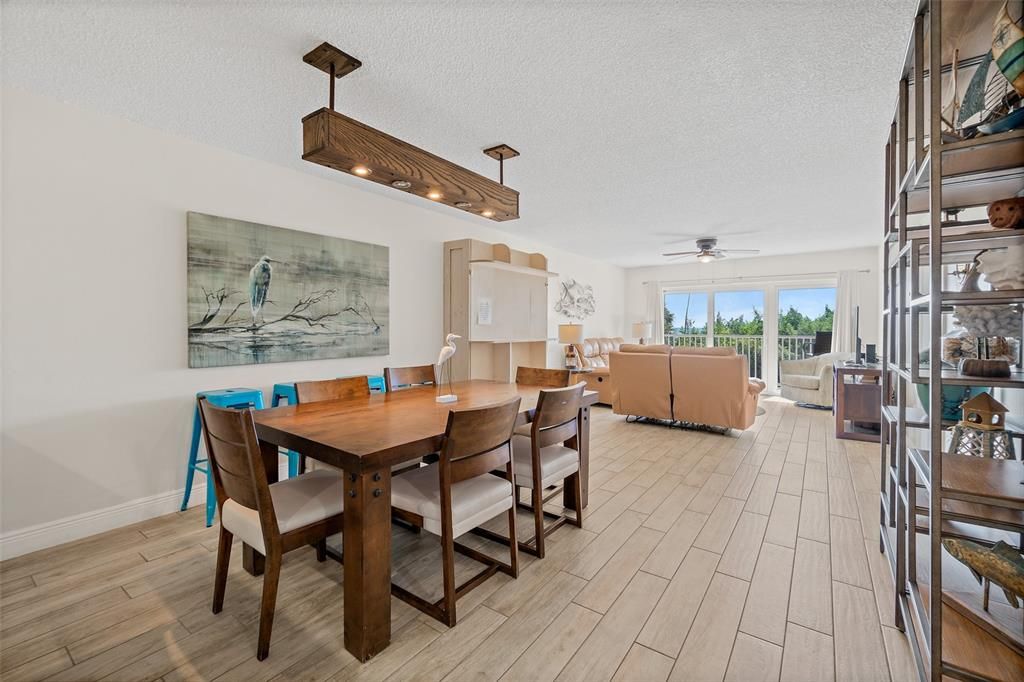 Activo con contrato: $574,500 (2 camas, 2 baños, 1296 Pies cuadrados)