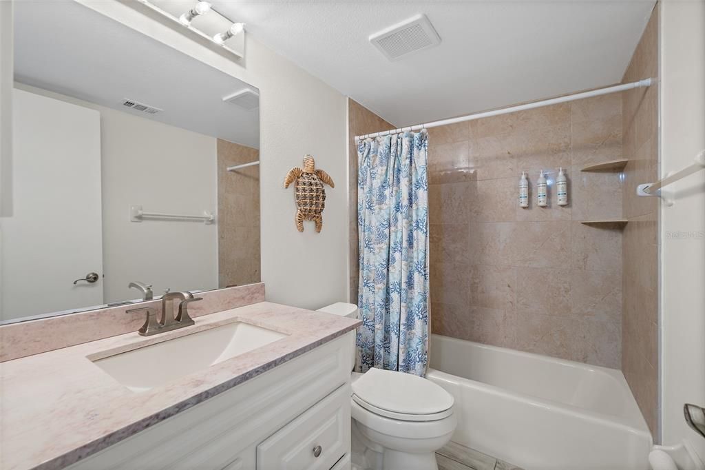 Activo con contrato: $574,500 (2 camas, 2 baños, 1296 Pies cuadrados)