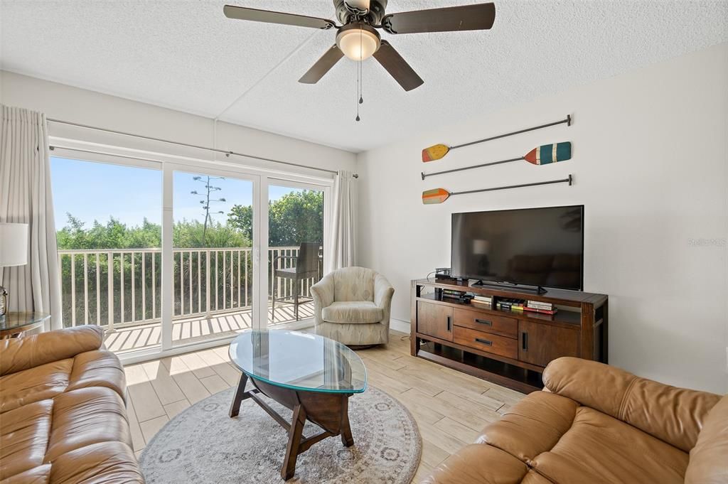 Activo con contrato: $574,500 (2 camas, 2 baños, 1296 Pies cuadrados)