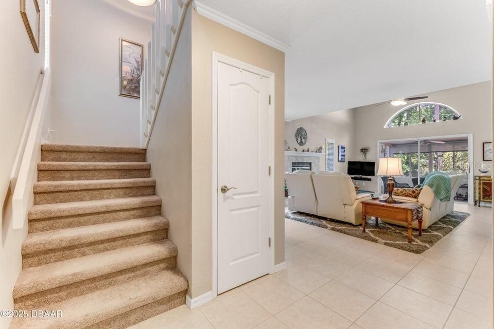 待售: $314,750 (3 贝兹, 2 浴室, 1806 平方英尺)