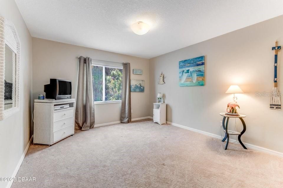 待售: $314,750 (3 贝兹, 2 浴室, 1806 平方英尺)