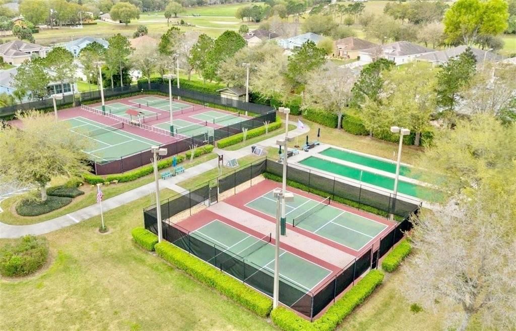 For Sale: $414,900 (3 beds, 2 baths, 2428 Square Feet)