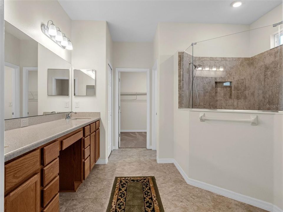 For Sale: $414,900 (3 beds, 2 baths, 2428 Square Feet)