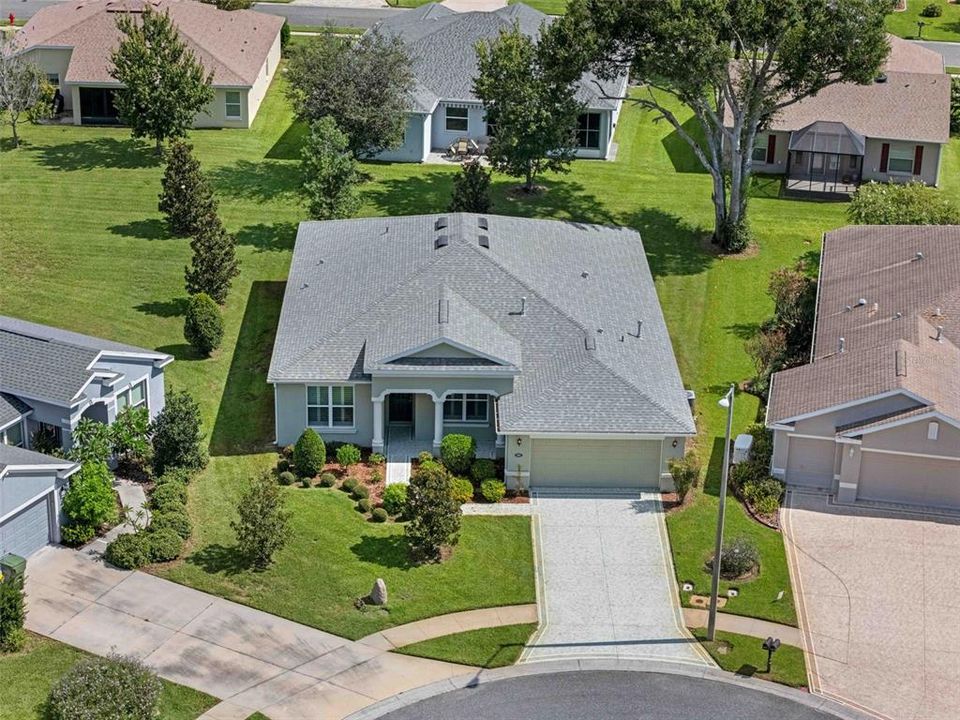 For Sale: $414,900 (3 beds, 2 baths, 2428 Square Feet)