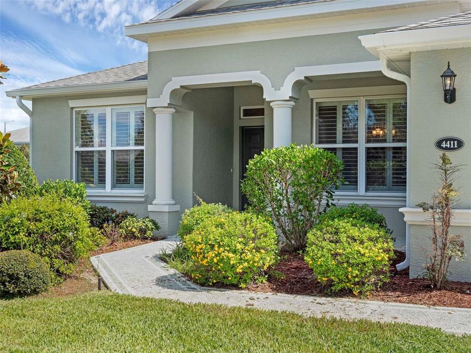 For Sale: $414,900 (3 beds, 2 baths, 2428 Square Feet)