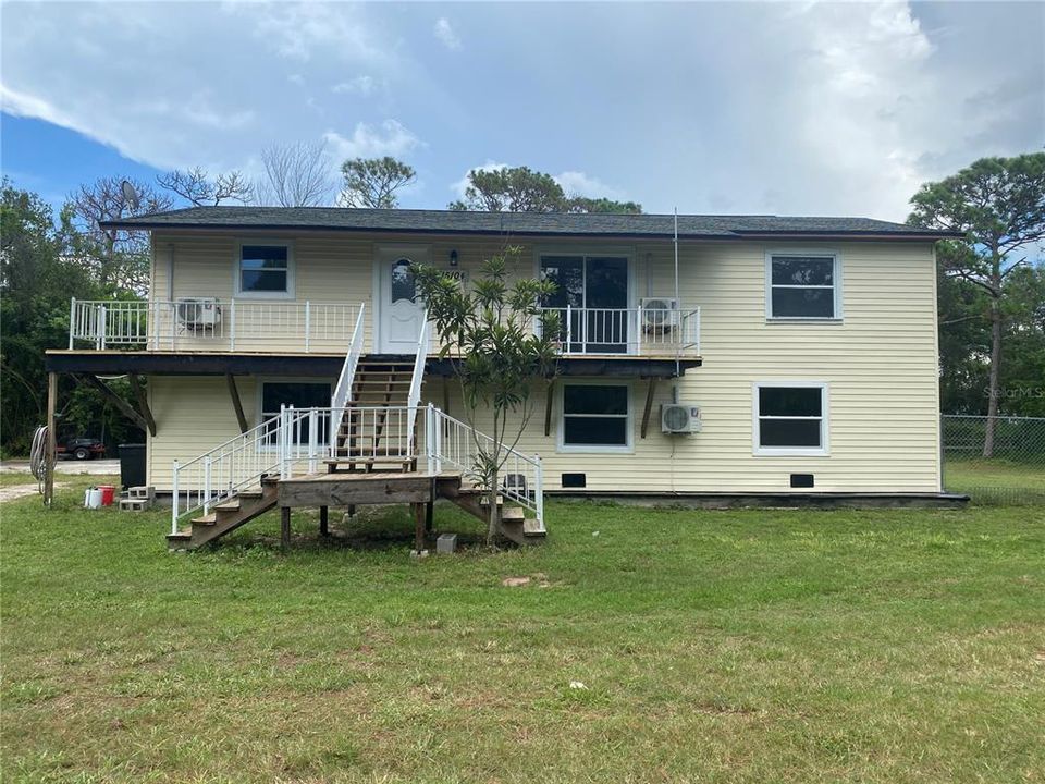 Recently Rented: $2,500 (4 beds, 3 baths, 2400 Square Feet)