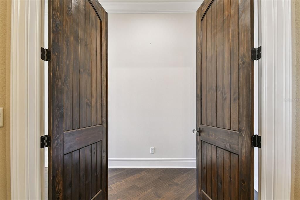 For Sale: $6,000,000 (5 beds, 5 baths, 5213 Square Feet)