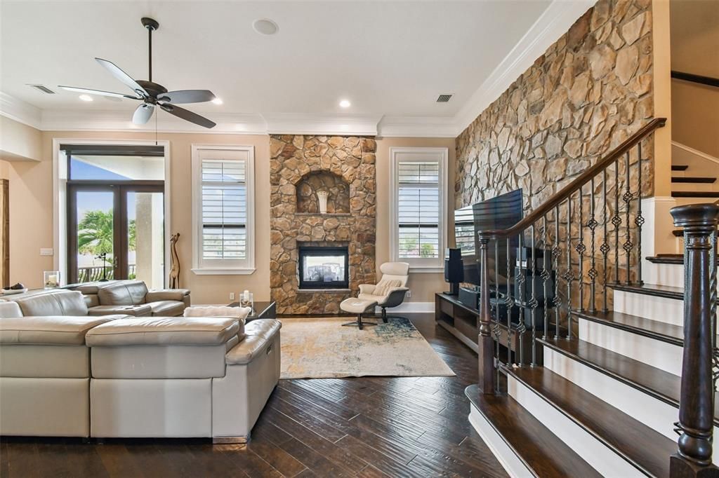 For Sale: $6,000,000 (5 beds, 5 baths, 5213 Square Feet)